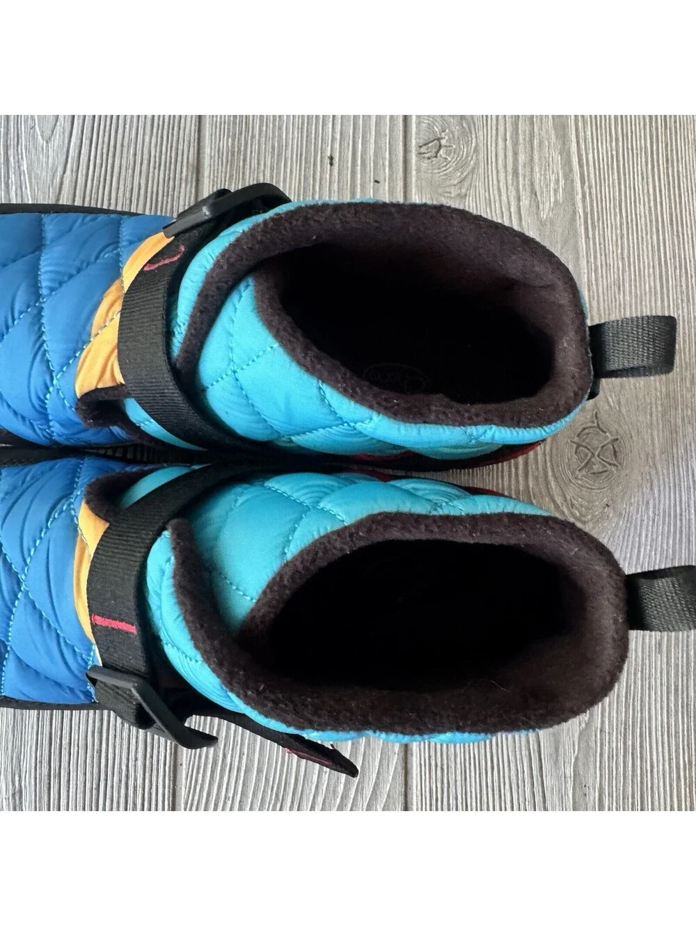 Chaco Ramble Puff Slip-On Boots Men’s 10.5 Blue Quilted Insulated Outdoor Camp